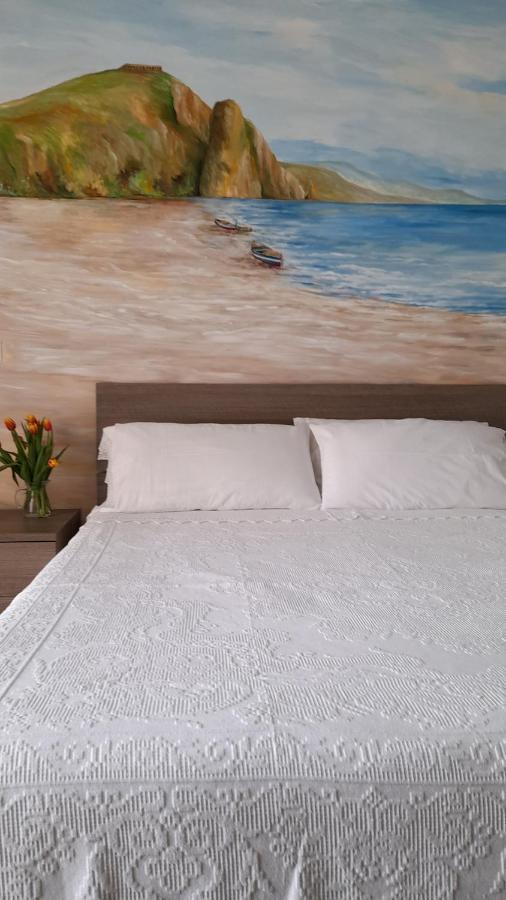 Casa Laura Bed and Breakfast Terracina Eksteriør billede