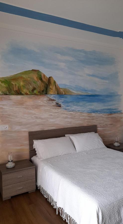 Casa Laura Bed and Breakfast Terracina Eksteriør billede