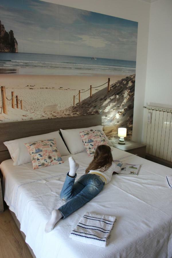 Casa Laura Bed and Breakfast Terracina Eksteriør billede